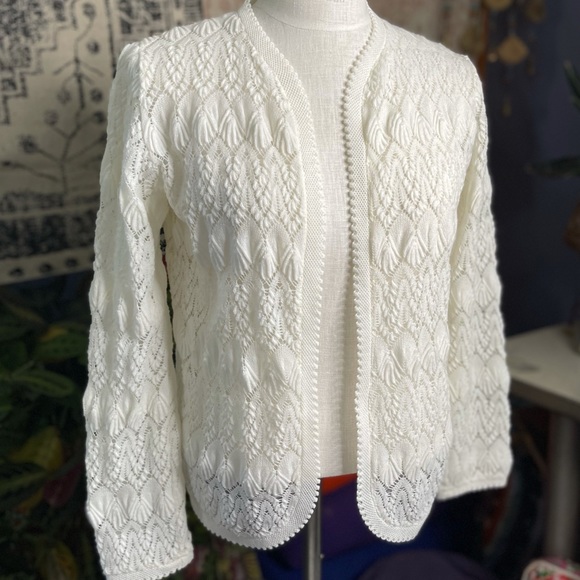Cardigan Sweater Vintage Crochet Vienna Lace Open Sheer Mesh Top B1 - Picture 2 of 16